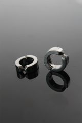 Çelik Gümüş Renk Halka Model Sıkıştırmalı Çift Küpe